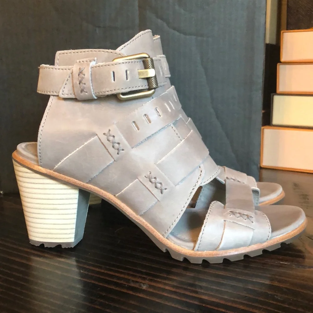 NWT Sorel Nadia Buckle Sandals in Kettle - Picture 3 of 17